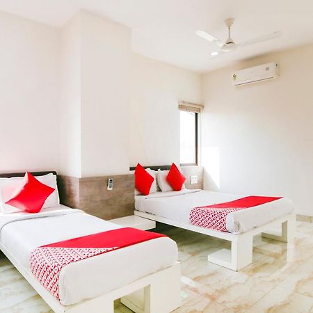Hotel O Shiv Vatika Banquet & Rooms Bhatha Bagian luar foto