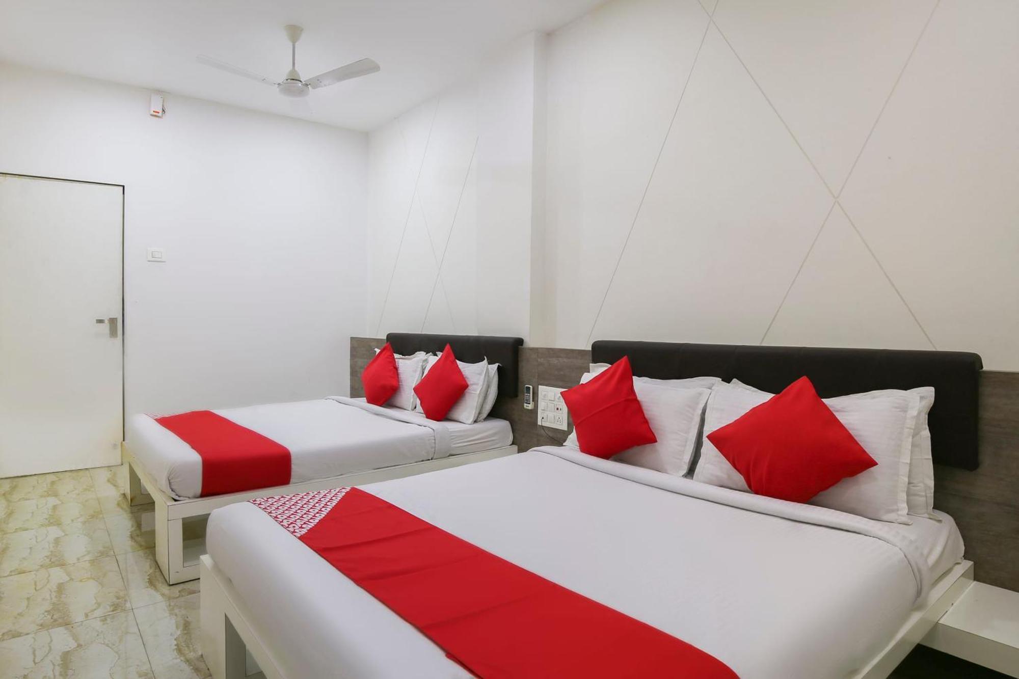 Hotel O Shiv Vatika Banquet & Rooms Bhatha Bagian luar foto
