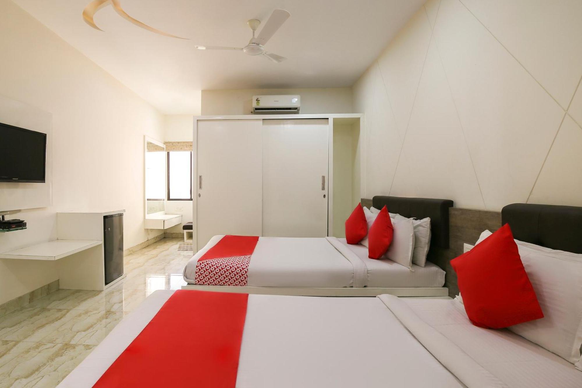 Hotel O Shiv Vatika Banquet & Rooms Bhatha Bagian luar foto