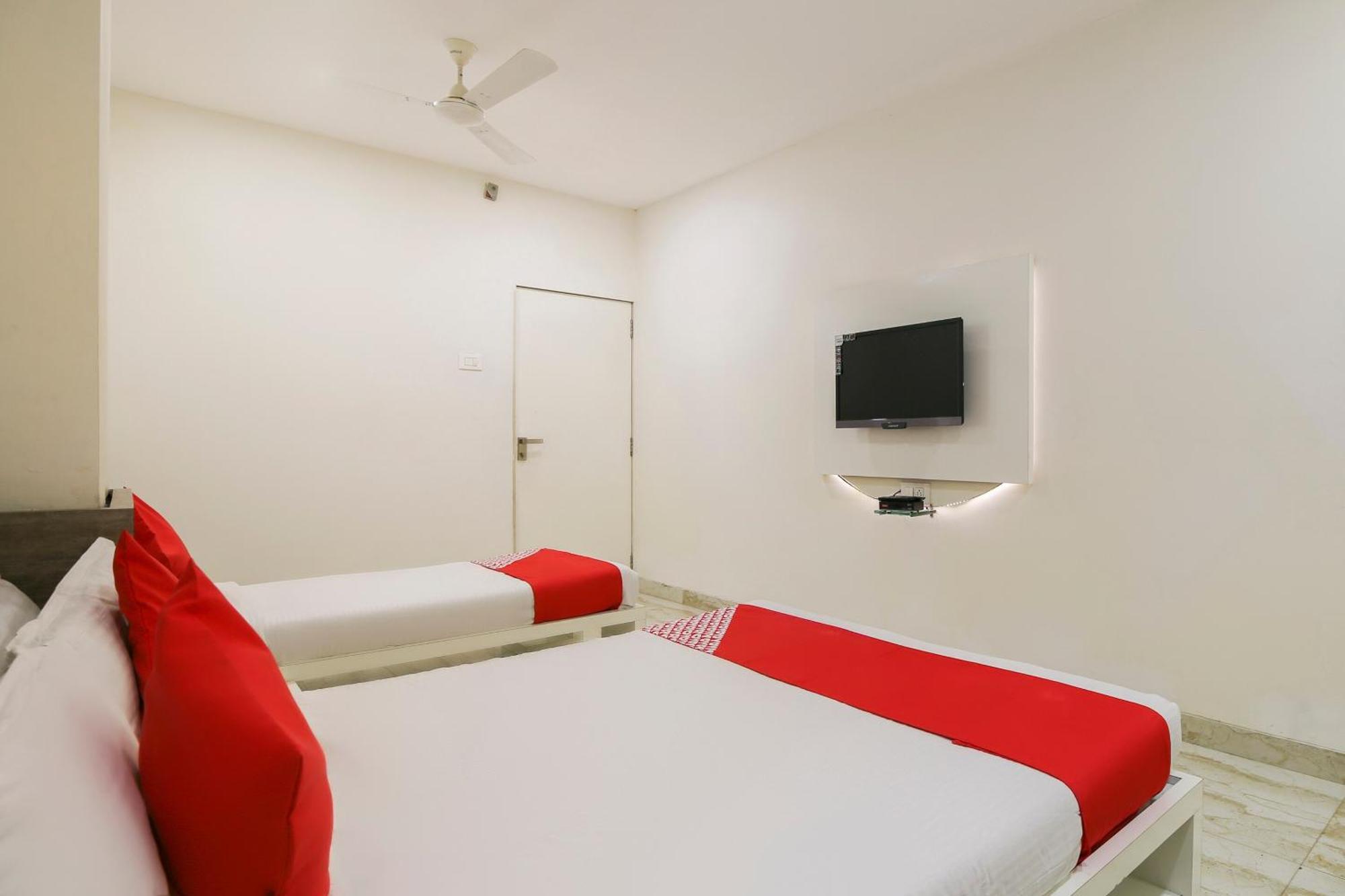Hotel O Shiv Vatika Banquet & Rooms Bhatha Bagian luar foto
