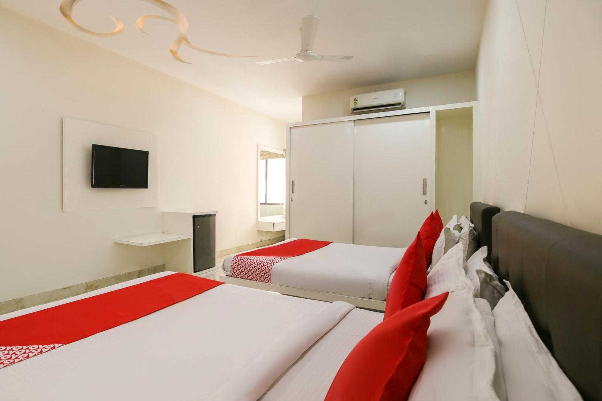 Hotel O Shiv Vatika Banquet & Rooms Bhatha Bagian luar foto